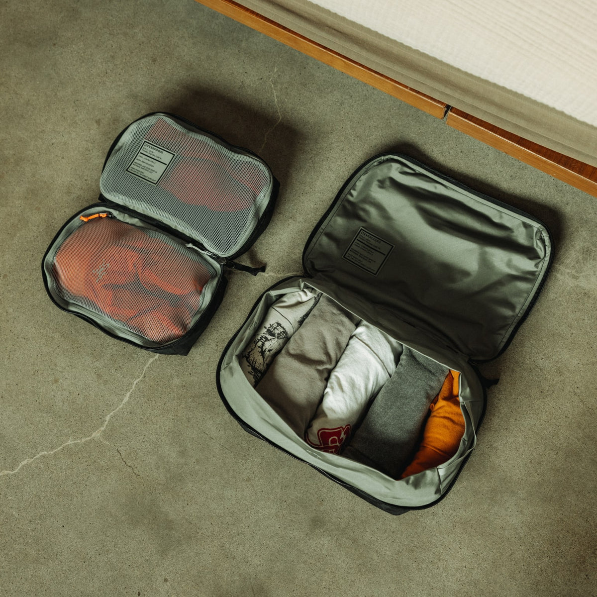 Transit Packing Cube 10L in Black - compared to Transit Packing Cube 8L