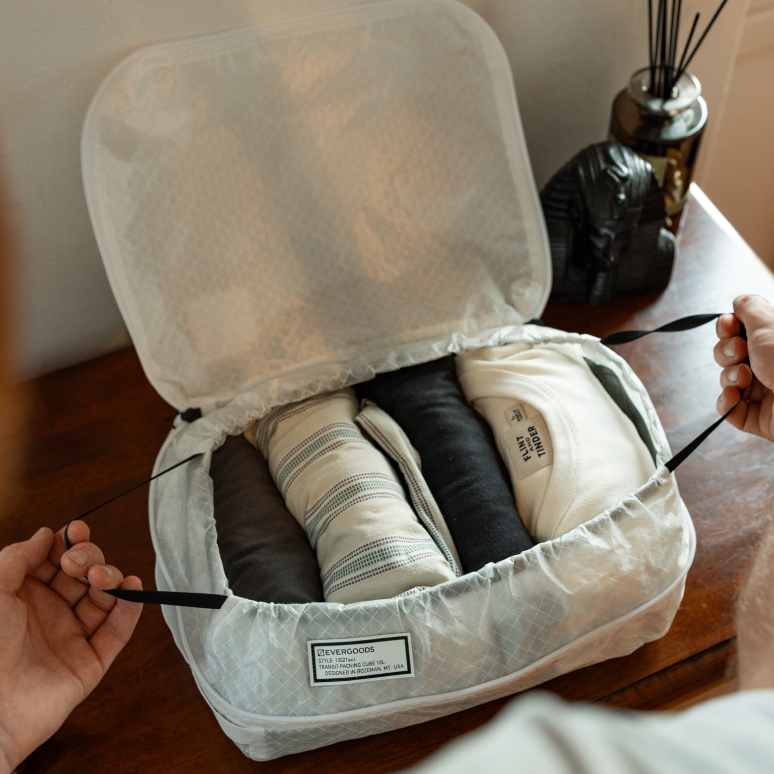 Transit Packing Cube 10L - ULTRA TX50 White Compression Cinch