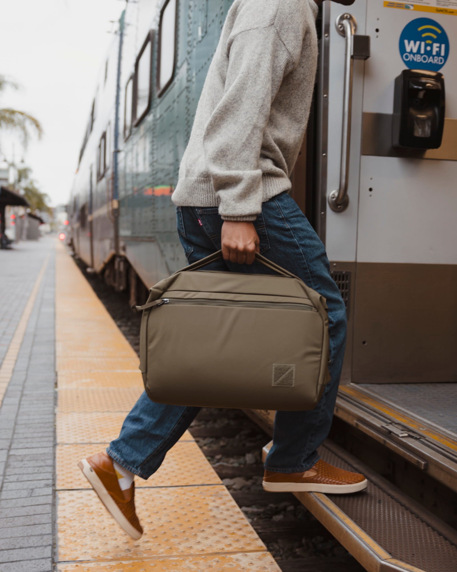 TRANSIT Duffel Durable Textile
