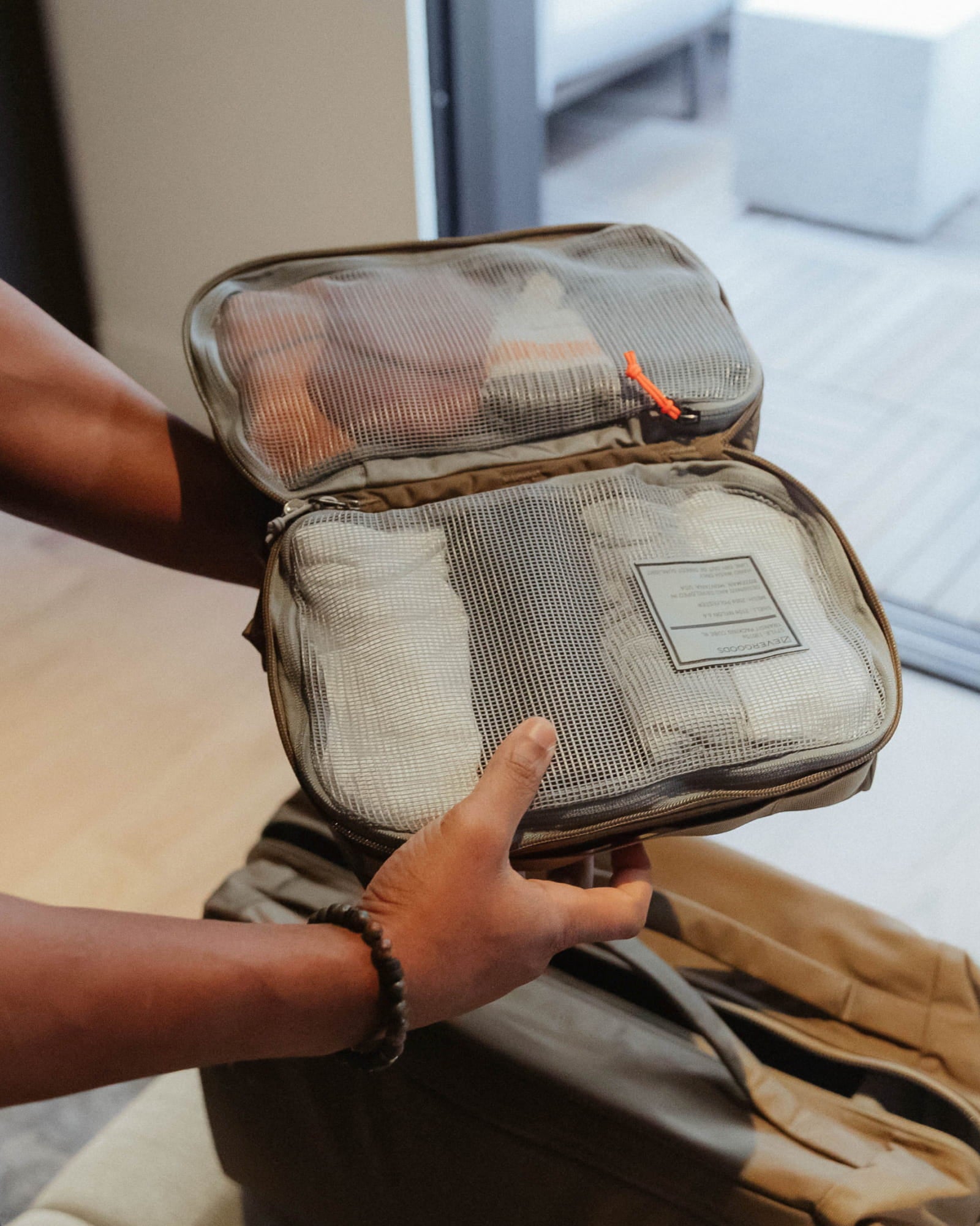 TRANSIT Packing Cube Mechanical Compression