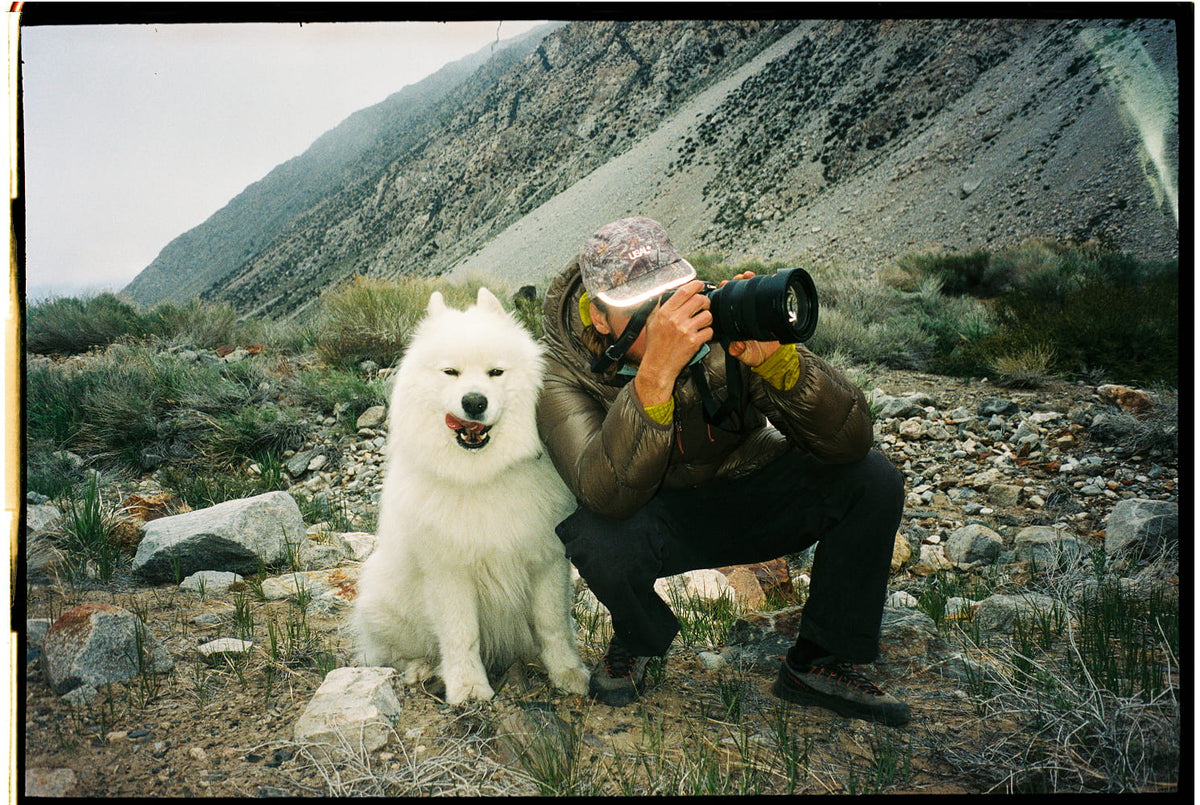 EVERGOODS Bishop Behind the Scenes Film Mountain Panel Loader 22L photos with dog
