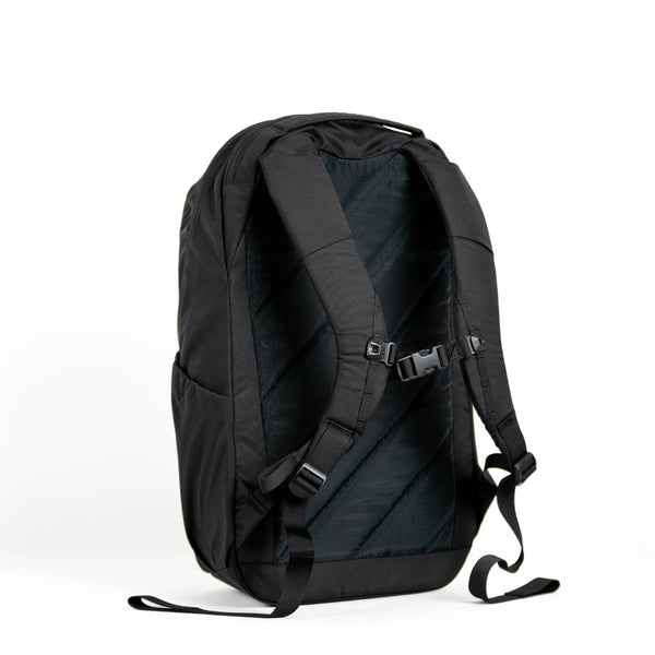 EVERGOODS - Civic Half Zip 22L | The Classic Daybag Elevated