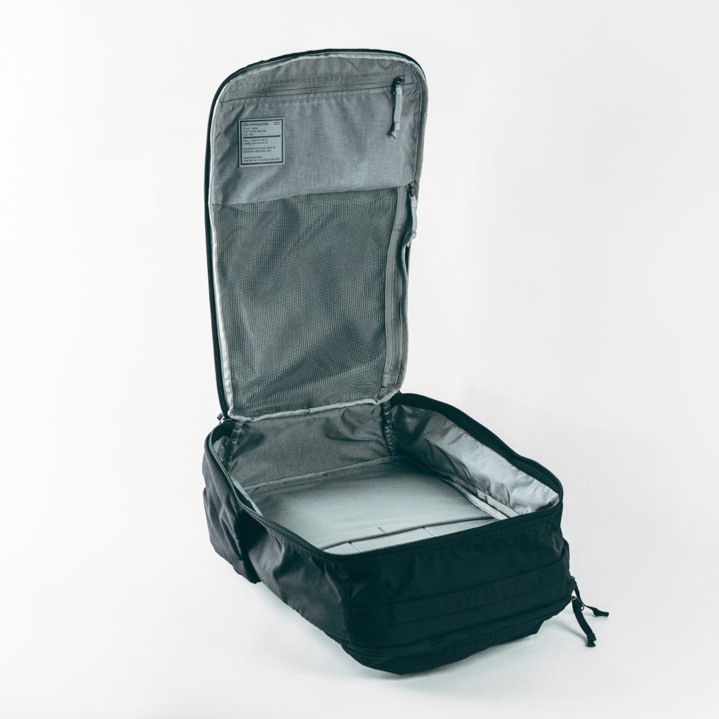 Chase Reeves: Review of the NOMATIC Travel Bag